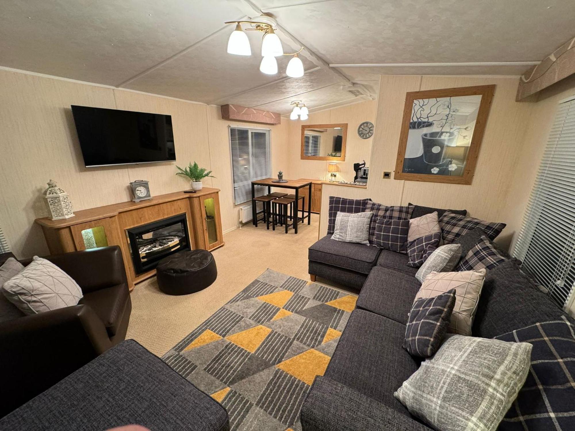 Millfields Holiday Park - The Balmoral - Coastal Caravan Breaks Ingoldmells Exterior foto